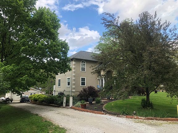 3rd image of 2946 W Shore Dr