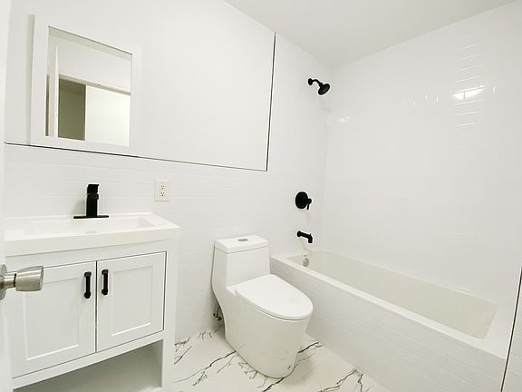 5th image of 137 Herkimer St #2G
