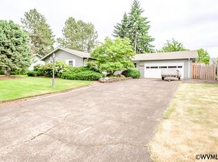 3012 S Shore Dr SE, Albany, OR 97322