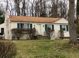 2322 Lambeth Dr, Pittsburgh, PA