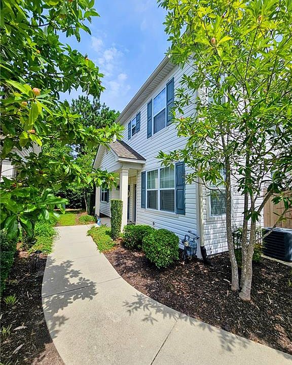 1st image of 4008 Clarendon Way