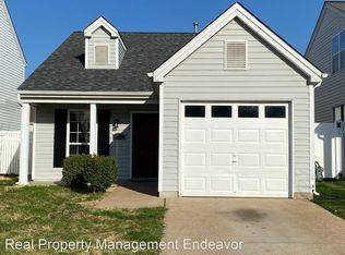 2651 Liberty Gardens Dr, Florissant, MO