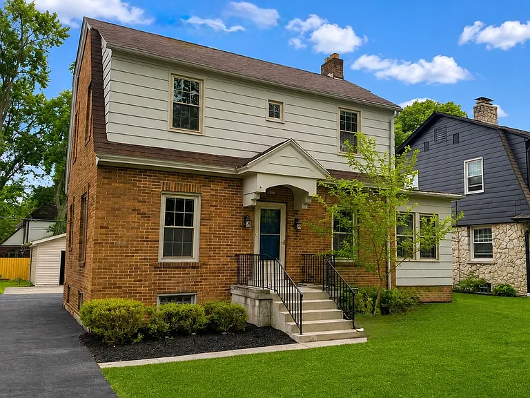 2449 Dale Ave — Photo 3