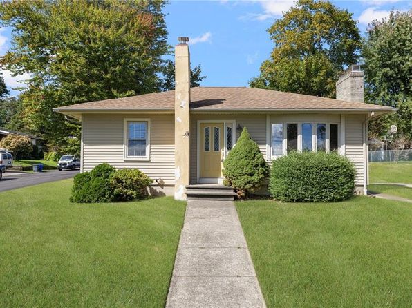 50 Memorial Ave N