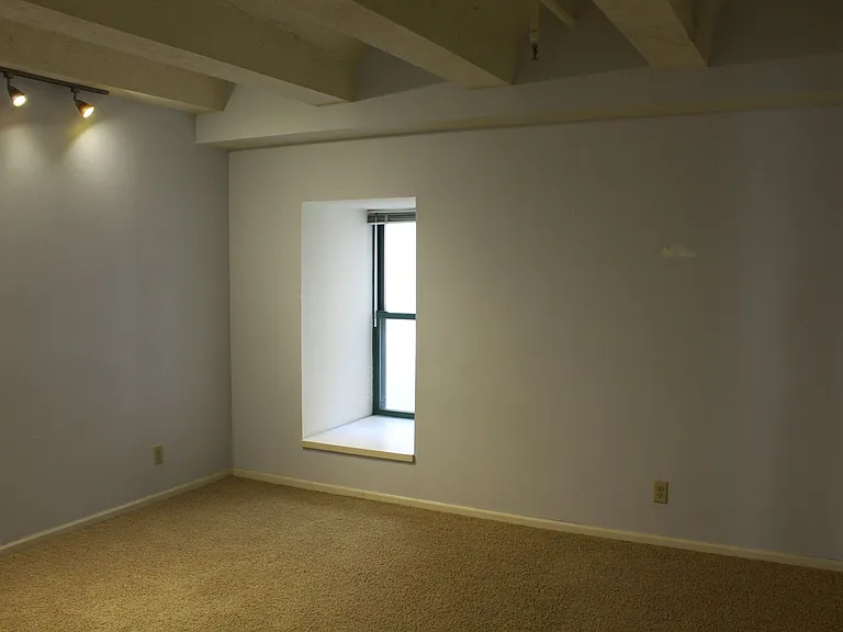 270 E Highland Ave #423 — Photo 12