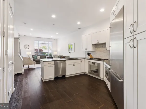410 S Front St Unit 108, Philadelphia, PA 19147