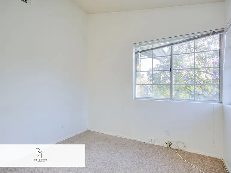 6153 Orvieto Ct — Photo 32