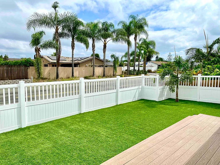 Front yard area - use for all tenants