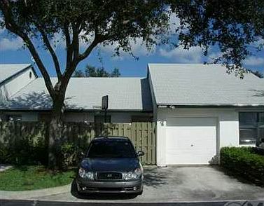 1st image of 5086 Glencove Ln
