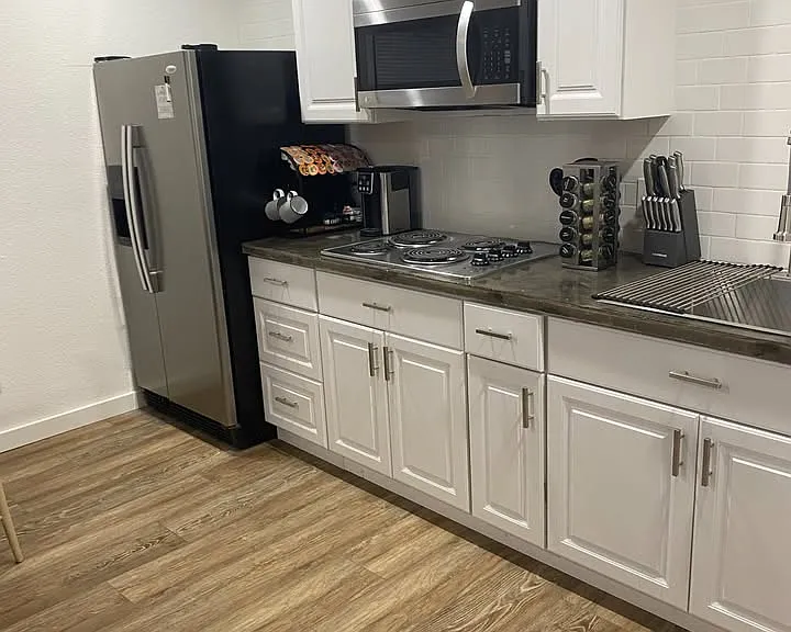 1118 E Chavaneaux Rd #2 — Photo 5