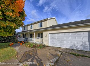 11205 S Bauer Rd, Eagle, MI 48822