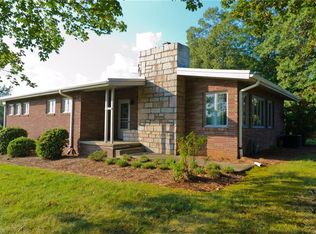 1635 Lake Rd, Thomasville, NC 27360