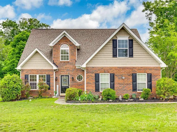 1835 Montague Rd, Clover, SC 29710