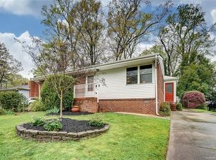 713 Manhasset Rd, Charlotte, NC 28209