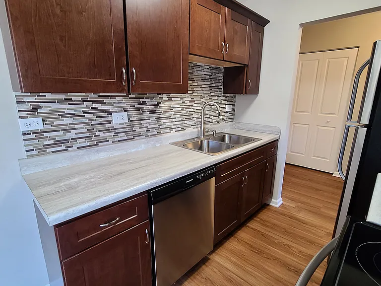 Willowbrook Apartment Homes — Photo 104