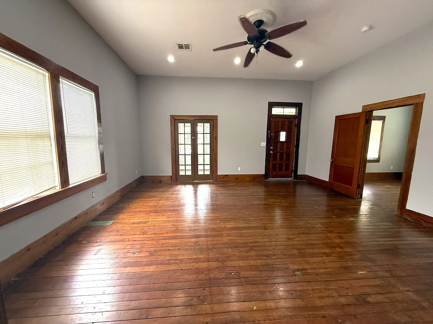 2BR Historic Home in Downtown Lake Charles — Photo 4