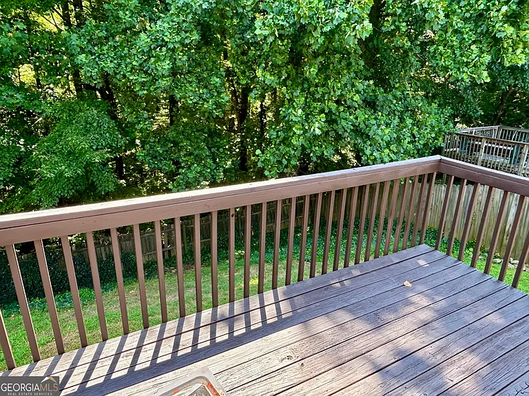 1061 Athena Ct — Photo 23