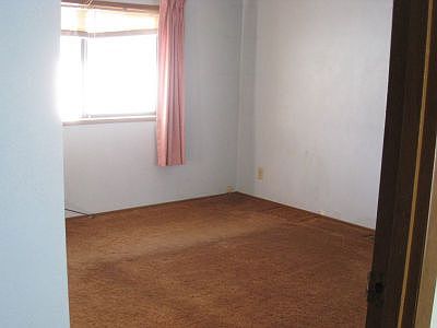 spare bedroom