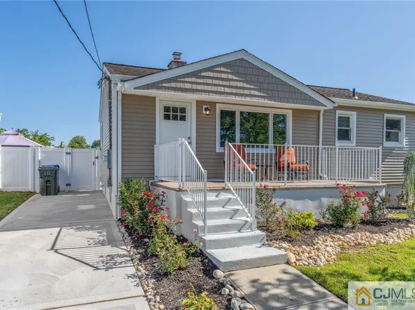 78 Harned Ave, Hopelawn, NJ 08861