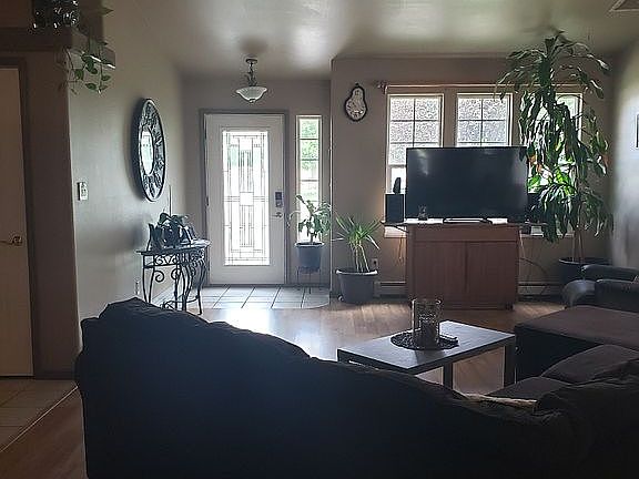 3rd image of 3039 Fruitwood Dr