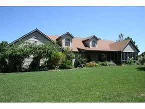 304 E Fawn Dr photo 1