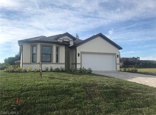 1814 NE 6th Place Cpe, Coral, FL 33909
