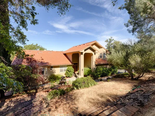 1789 Raccoon Hollow Ln, Auburn, CA 95603