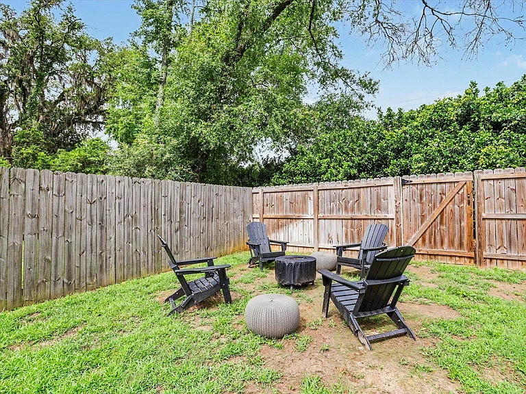 414 Grand Oaks Rd — Photo 48