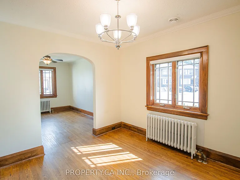 482 Donlands Ave — Photo 10