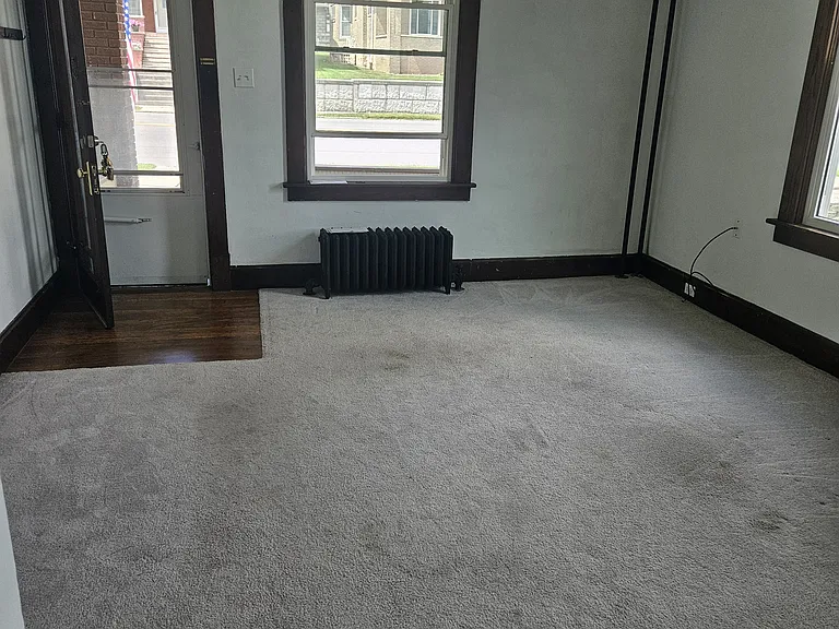 725 Ferndale Ave — Photo 6