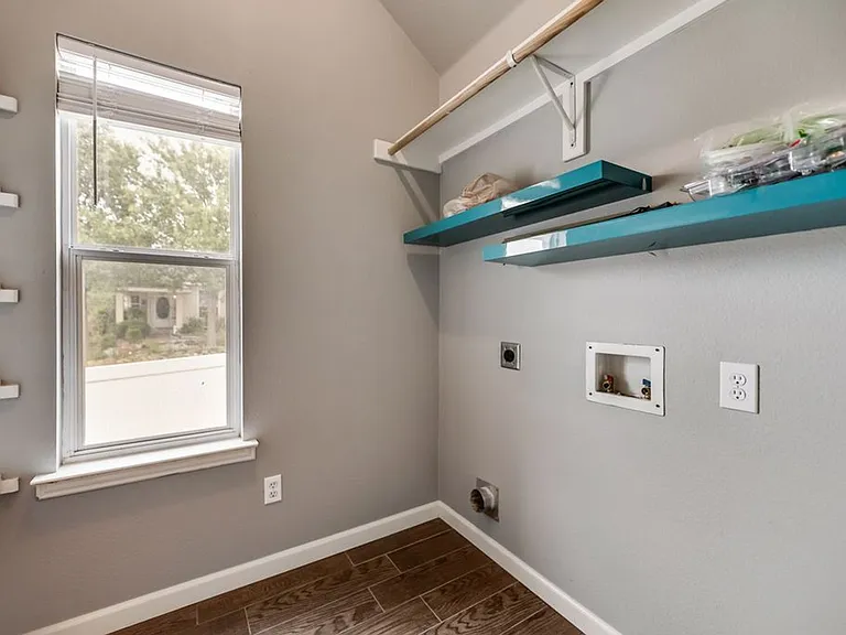 300 Creekside Dr — Photo 19