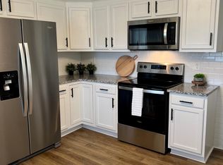 736 Everett Rd, Knoxville, TN 37934