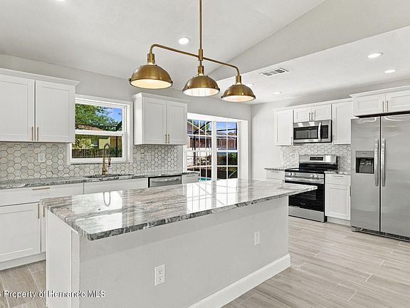 5th image of 11365 Riddle Dr