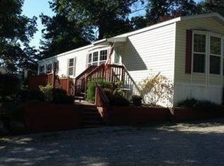 111 Bayberry Ln, Danbury, CT 06811