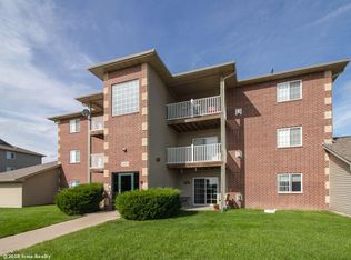 651 SE Dovetail Rd #2, Grimes, IA 50111