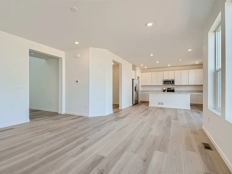 10993 Olathe St — Photo 4