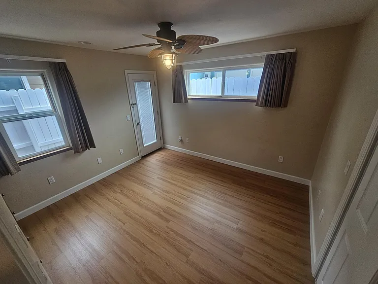 335 Las Vegas St #1 — Photo 24