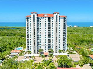 7225 Pelican Bay Blvd UNIT 204, Naples, FL 34108