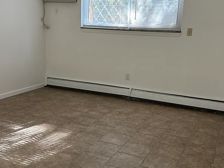 1303 Cove Ave #105 — Photo 12