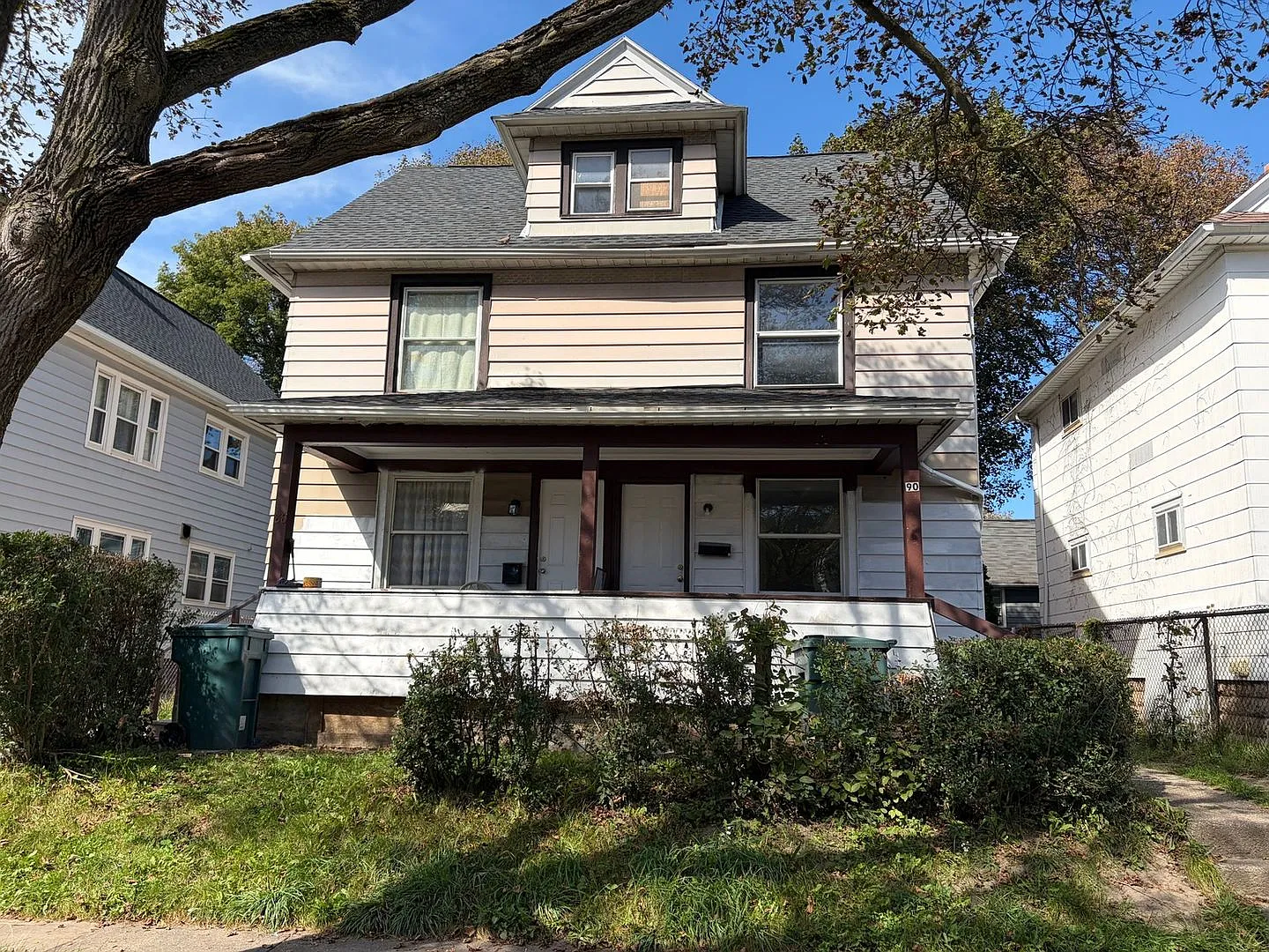 Charming 2BR Duplex in Rochester — Photo 1