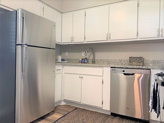 4th image of 1414 N Wardell St #308
