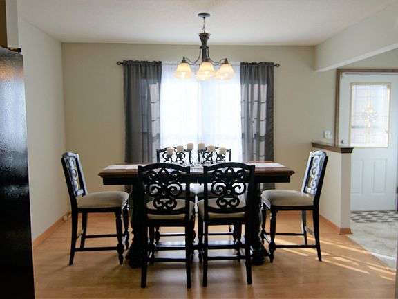 3rd image of 607 N Lake Dr