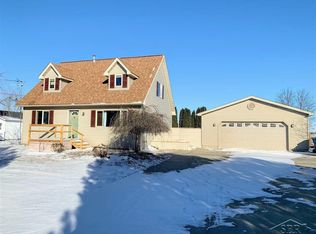 673 E Beaver Rd, Kawkawlin, MI 48631