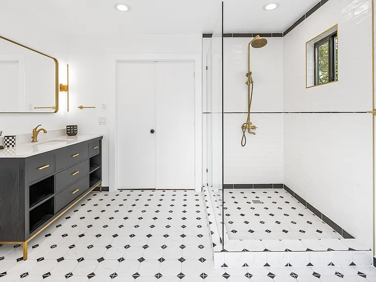 404 Water Mill Towd Rd — Photo 17