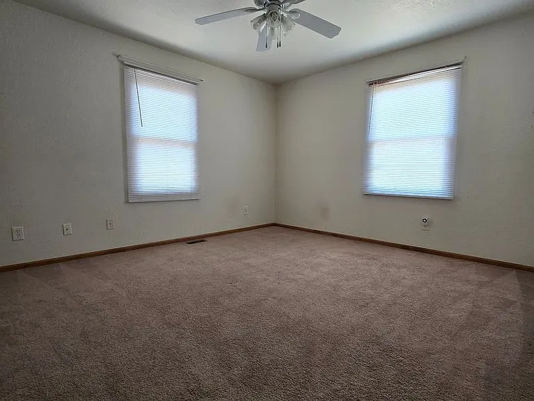 1007 Mullein Dr — Photo 7