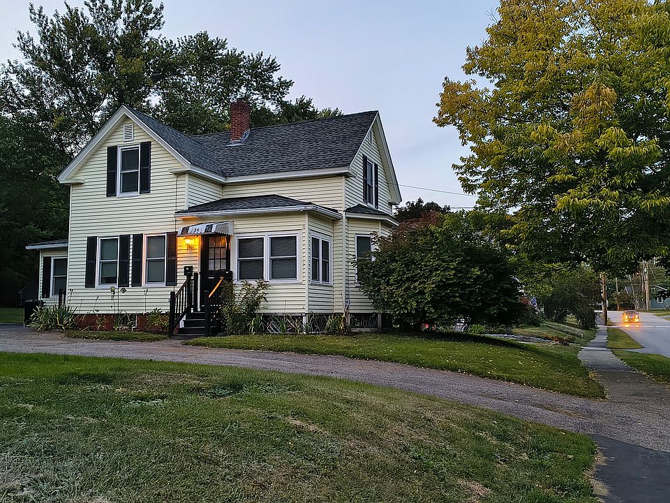 Main Entrance/Driveway