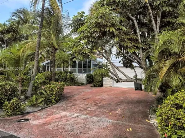 1895 NE 117th Rd, North Miami, FL 33181
