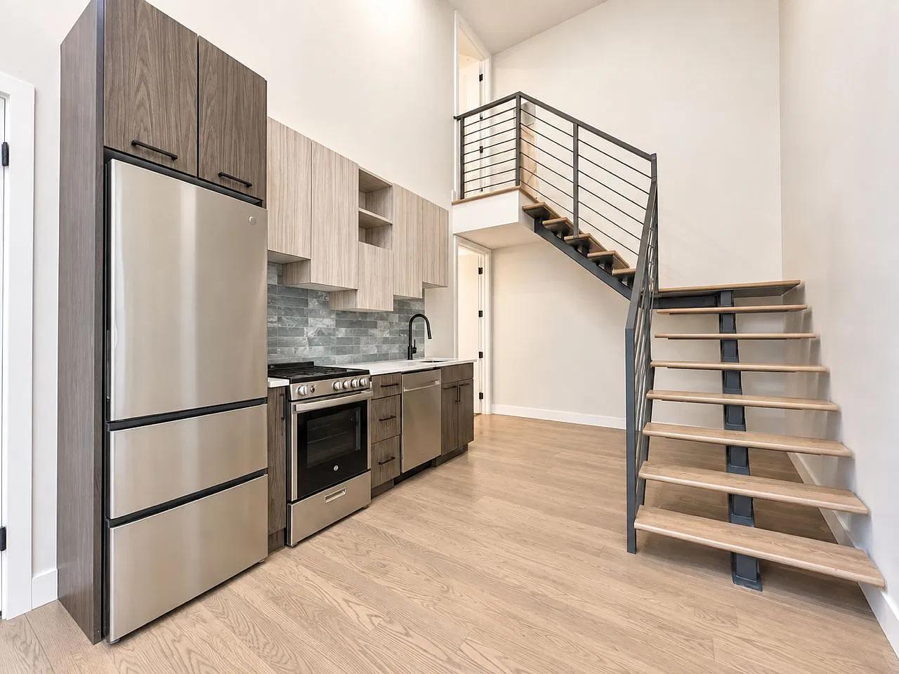 334 Evergreen Avenue — Photo 2