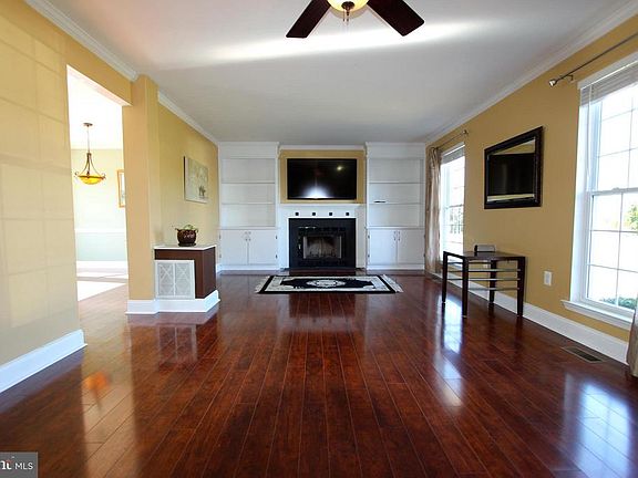 3rd image of 6556 Cottonwood Dr