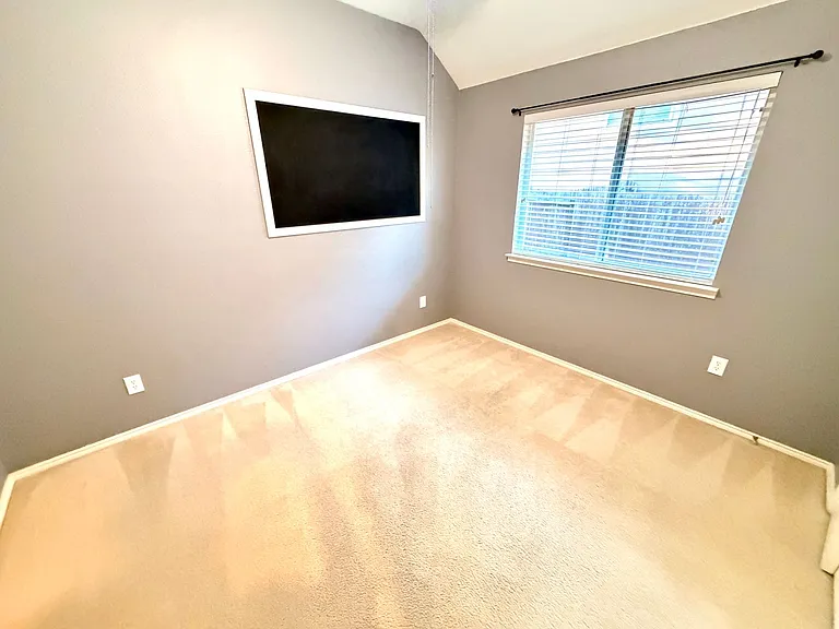 1413 Lacewing Dr — Photo 8